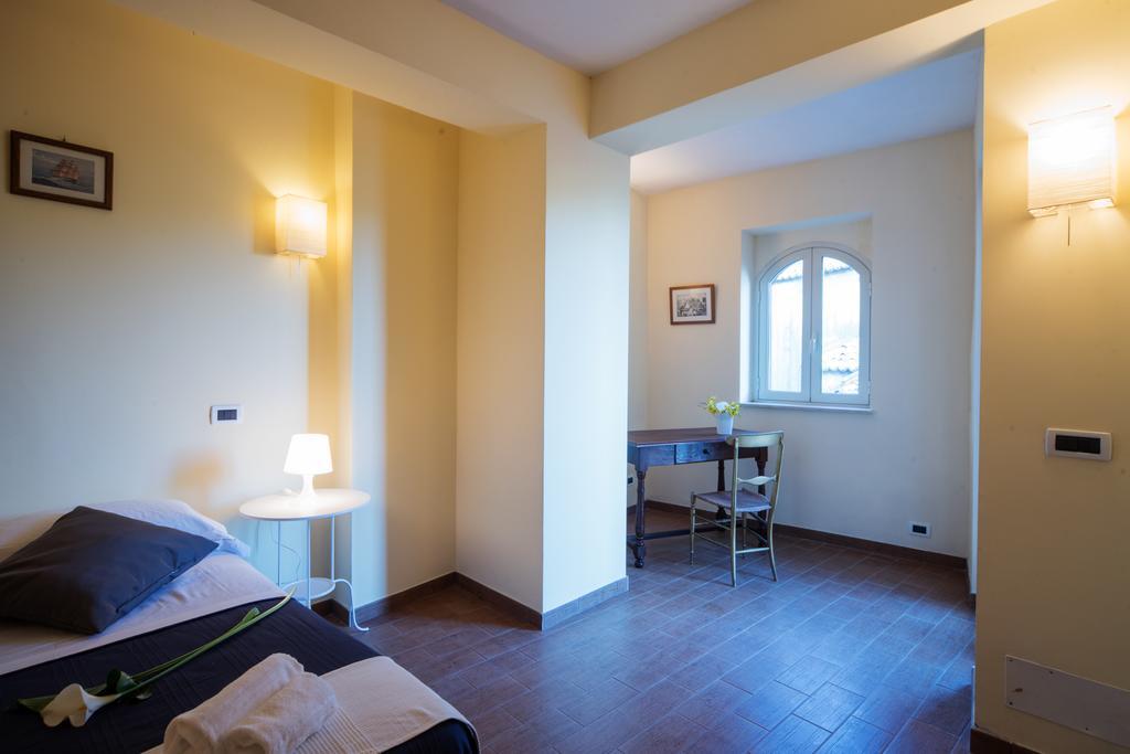 The Clock Houses Borgo Gallodoro Letoianni Exterior foto