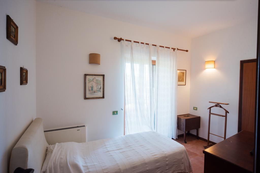 The Clock Houses Borgo Gallodoro Letoianni Exterior foto