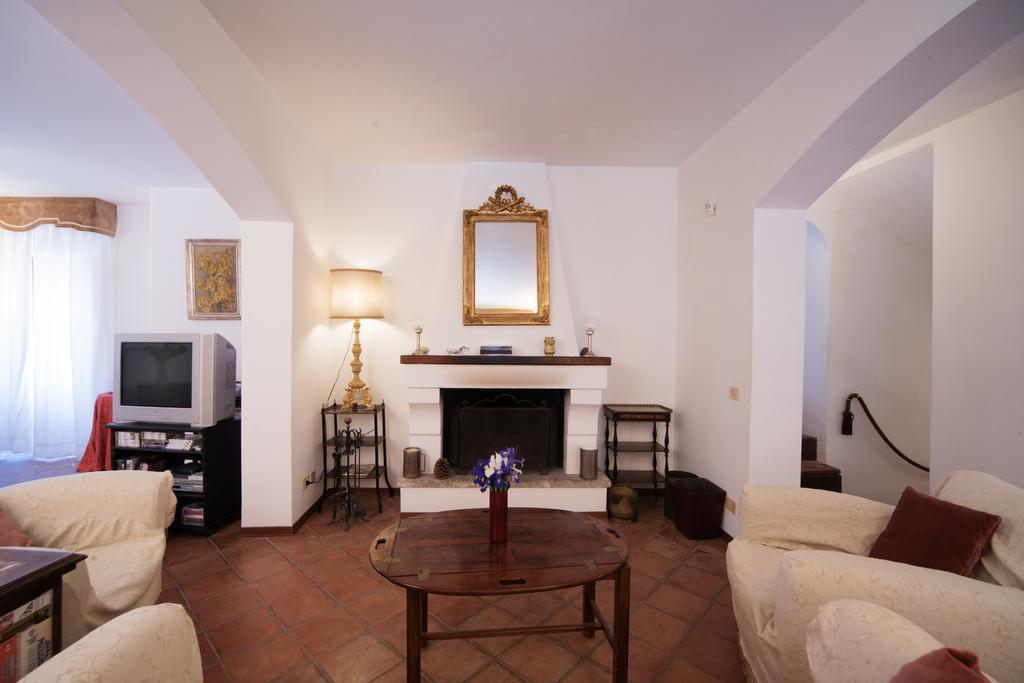 The Clock Houses Borgo Gallodoro Letoianni Exterior foto