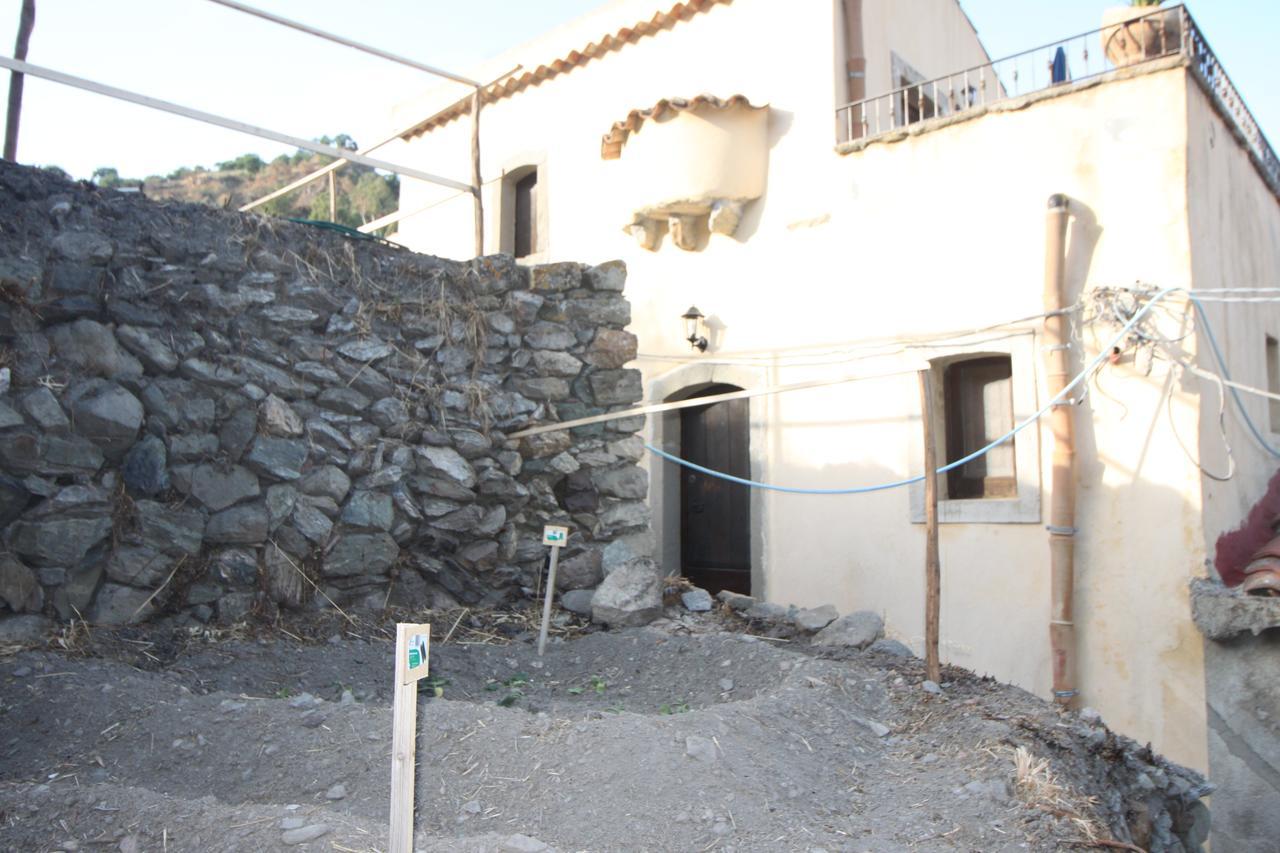 The Clock Houses Borgo Gallodoro Letoianni Exterior foto